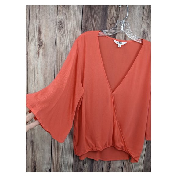 BB DAKOTA Coral Crossover Semi-Sheer Top 3/4 Sleev - Picture 4 of 6